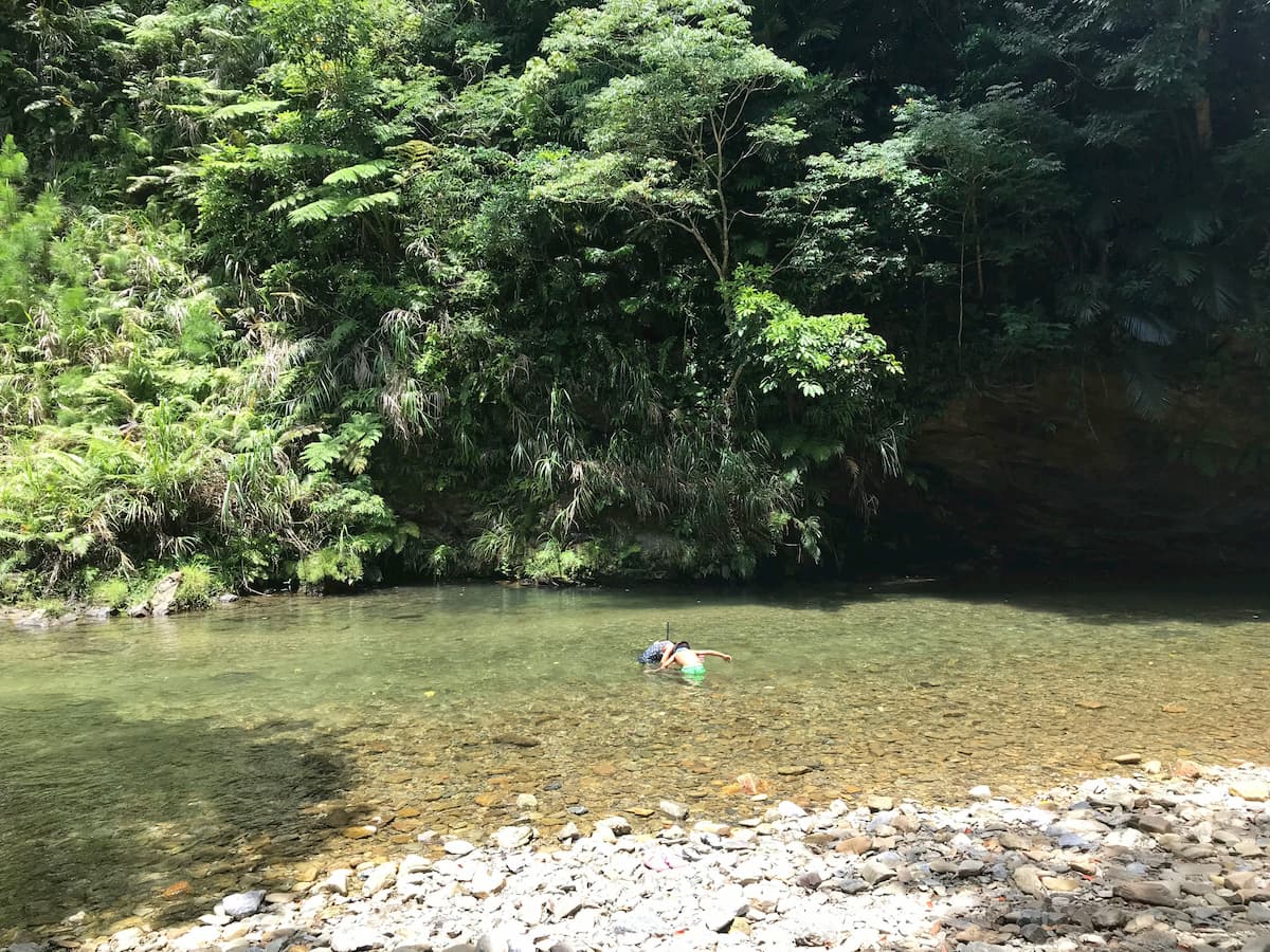 沖縄川遊びの穴場を完全網羅！秘密にしておきたい、源河川の上手な行き方遊び方を伝授！
